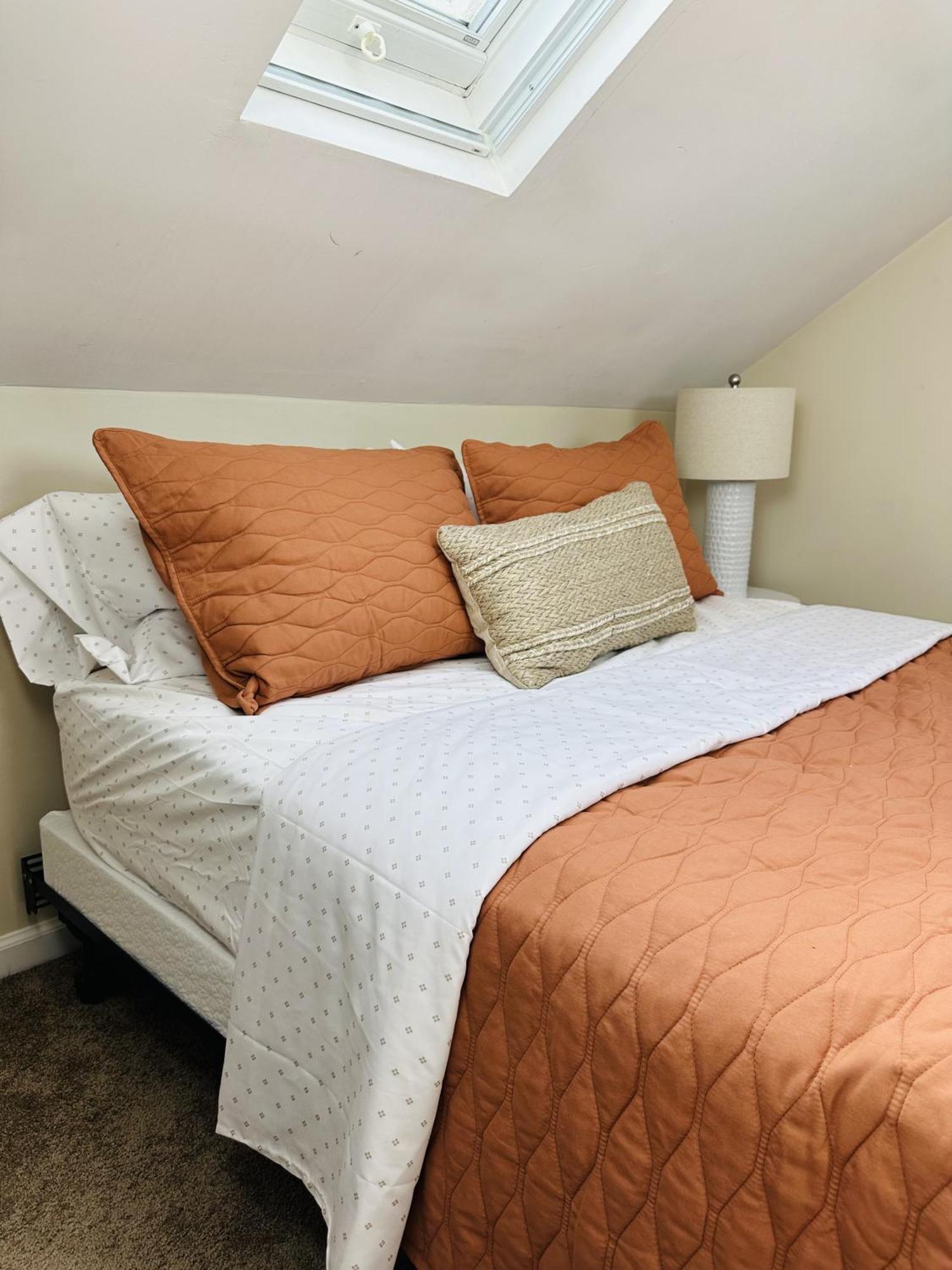 Cozy, Pleasant 2Br Apt In Beach Community! Norwalk Exterior photo